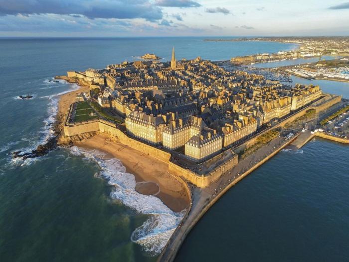 Love Room Donjon Dol In Love Bdsm Dol-de-Bretagne Dış mekan fotoğraf